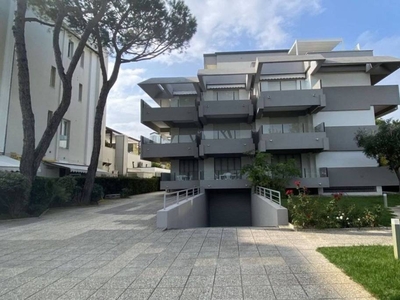 Appartamento in in affitto da privato a Riccione viale Fratelli Bandiera, 1B