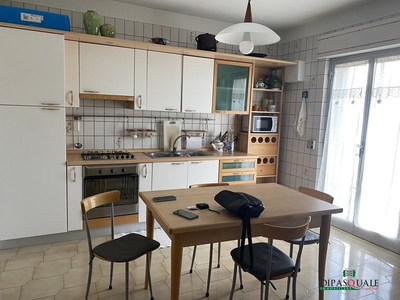 Appartamento in Vendita a Ragusa, 105'000€, 130 m²