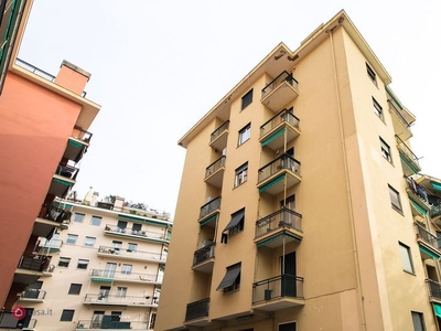 Appartamento in Vendita in Corso Carbonara 9 a Genova