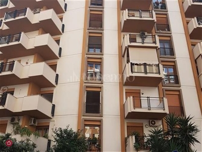Appartamento in Vendita in Via Antonio Lo Bianco a Palermo