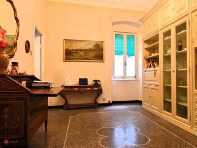 Appartamento in Vendita in Via Carlo Giordana a Genova