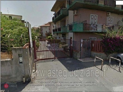 Appartamento in Vendita in Via dell'Allegria 8 a Catania