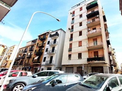 Appartamento in Vendita in Via Domenico Lancia di Brolo 59 C a Palermo
