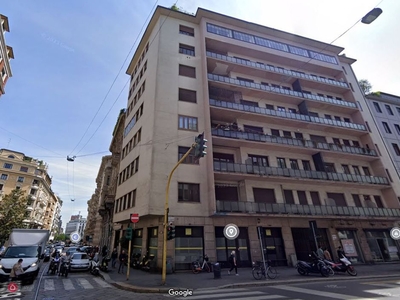 Appartamento in Vendita in Via Francesco Sforza 1 a Milano