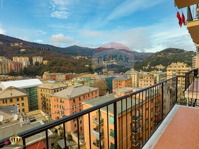 Appartamento in Vendita in Via Tortona 21 a Genova