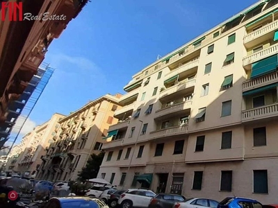 Appartamento in Vendita in Via Trento a Genova