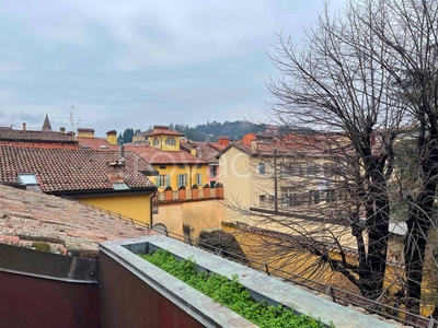 Attico in affitto a Bologna