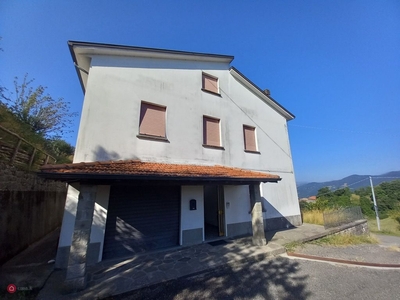 Casa indipendente in Vendita in a Borgo Val di Taro