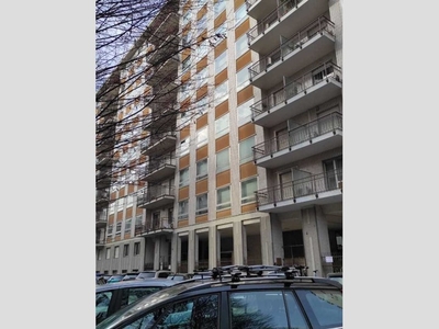 Quadrilocale in Vendita a Torino, 259'000€, 130 m², con Box