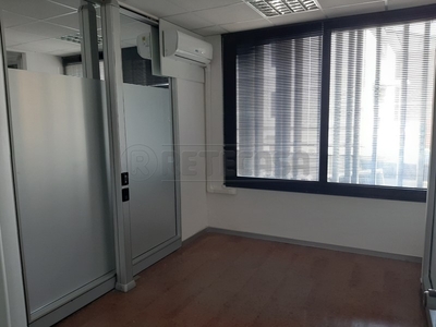Ufficio in Affitto a Vicenza, 2'900€, 360 m²