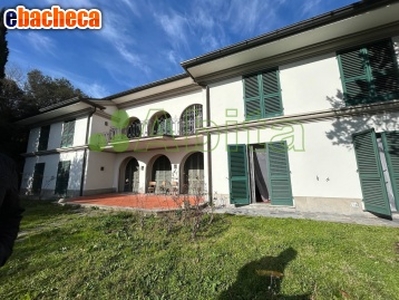 Villa a Lucca di 308 mq