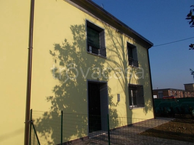 Villa a Schiera in affitto a Ferrara viale Adriatico