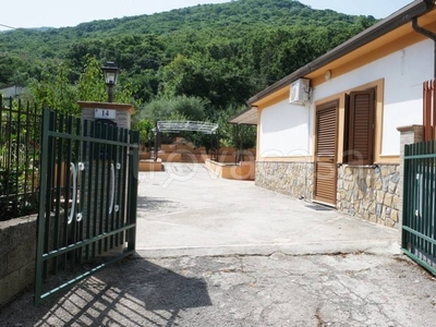 Villa Bifamiliare in affitto a Capaccio Paestum via Vuccolo Maiorano, 14