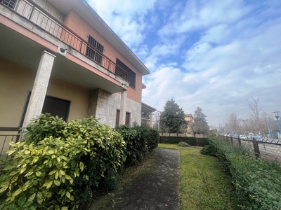 Villa di 387 mq in vendita - Brescia