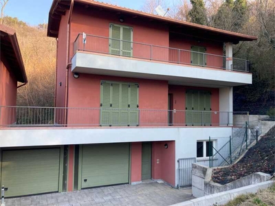 villa in Vendita ad Como - 450000 Euro