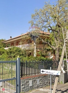 Villa in Vendita in Via la Nunziatella 15 a Mascalucia