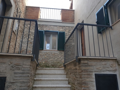 Appartamento in via san nicola - Montecastrilli