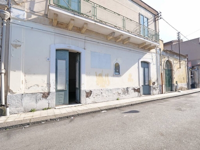 Appartamento indipendente in vendita a San Gregorio Di Catania Catania