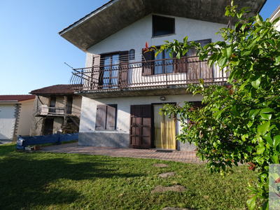 Casa indipendente in Localita' Magliani - Dego