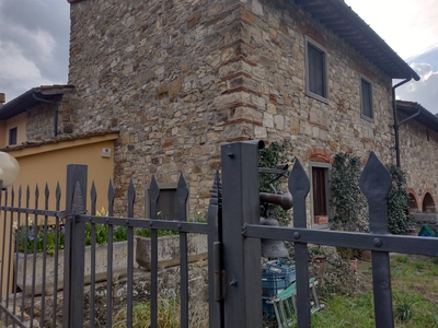 Casa semi indipendente in vendita a Pontassieve Firenze