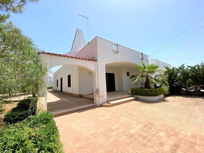 Villa in vendita a Nardo' Lecce Santa Maria Al Bagno