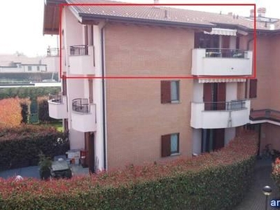 Appartamenti Bernareggio Via Romagna 9 cucina: A vista,