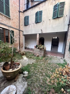 Appartamento in vendita a Imola via Camillo Benso di Cavour