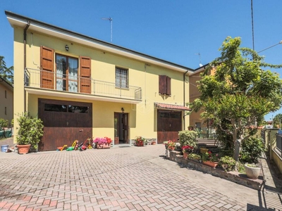 Appartamento in vendita a Imola via Tommaso Campanella