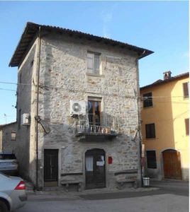 Appartamento in Vendita ad Castiglione di Garfagnana - 18225 Euro