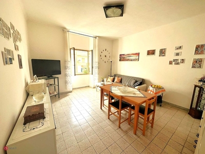 Appartamento in Vendita in Via Simone Martini 36 a Napoli