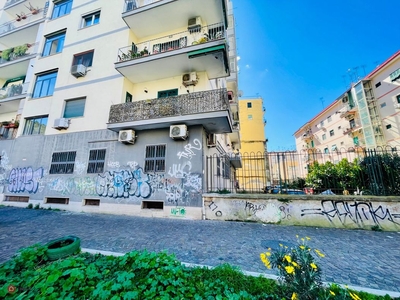 Appartamento in Vendita in Viale di Augusto 109 a Napoli