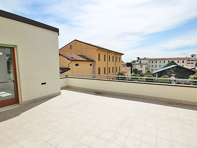 Attico con terrazzo, Verona veronetta