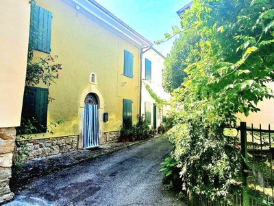 Casa a Schiera in vendita a Castel di Casio via Pola