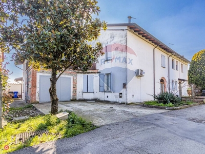 Casa Bi/Trifamiliare in Vendita in Viale Giuseppe Verdi 5 a Sissa Trecasali