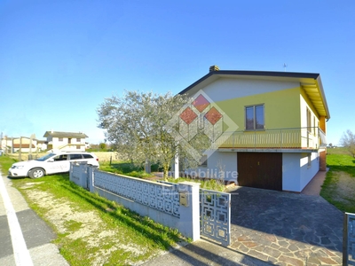 Casa indipendente con terrazzo a San Michele al Tagliamento