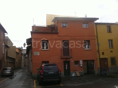 Casa Indipendente in in vendita da privato a Imola via Solferino, 21