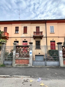 Casa Indipendente in vendita a Imola via 4 Novembre