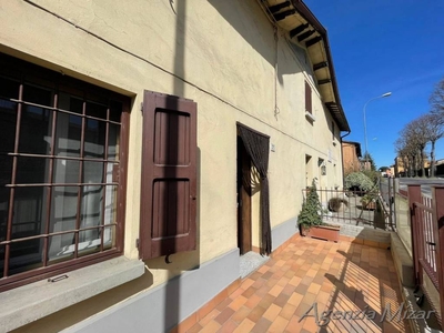 Casa Indipendente in vendita a Imola via Montanara, 257