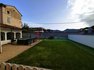 Casa Indipendente in Vendita ad Cornedo Vicentino - 350000 Euro