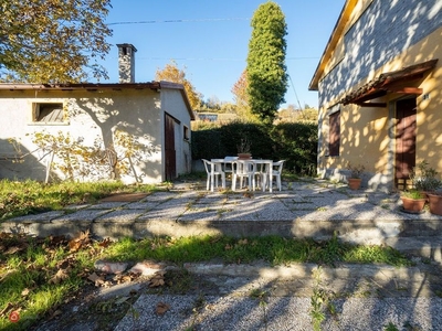 Casa indipendente in Vendita in Via Bassa di San Michele Cavana 2 a Lesignano de' Bagni