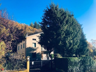 Casa indipendente in Vendita in Vigolone 6 a Calestano