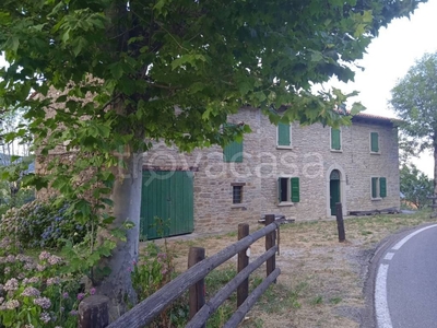 Casale in in vendita da privato a Lizzano in Belvedere via Nazionale, 42