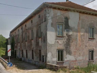 edificio-stabile-palazzo in Vendita ad Remedello - 5307319 Euro