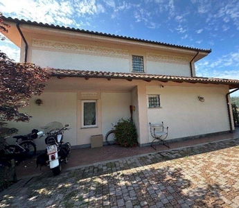 Indipendente - Villa a Casarza Ligure