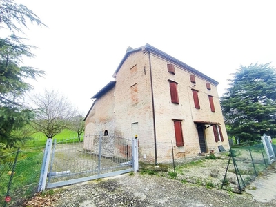 Rustico/Casale in Vendita in Via Varano 108 a Noceto