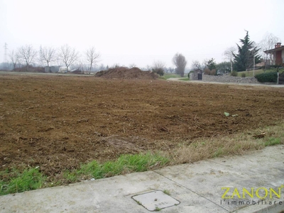 Terreno edificabile in vendita a Romans D'Isonzo