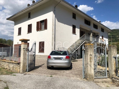 Villa a Schiera in in vendita da privato a Castiglione dei Pepoli via del Palazzone, 7