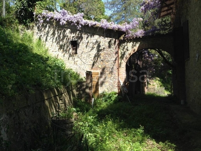 Villa Bifamiliare in vendita a Castel San Pietro Terme via Montecalderaro