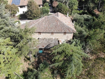 Villa Bifamiliare in vendita a Castel San Pietro Terme via Riniera
