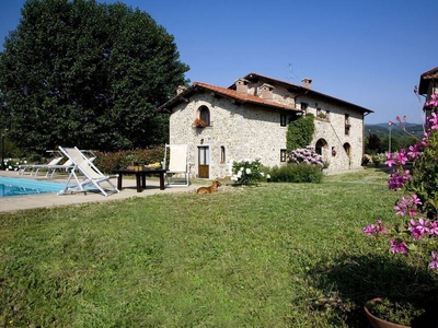 Villa Case Arno, close to Florence, private pool, wood oven, fenced, very quiet